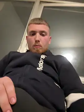 Mali133728 online show from 04/19/26, 09:39