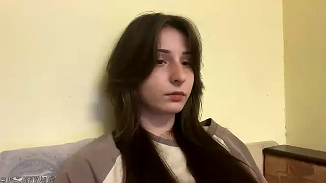 Snapshot of sakuraabloom7 chatting on 03/31/26, 04:42 sakuraabloom7 online show from 03/31/26, 04:42