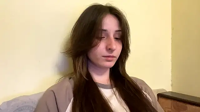 Snapshot of sakuraabloom7 chatting on 04/02/26, 04:46 sakuraabloom7 online show from 04/02/26, 04:46