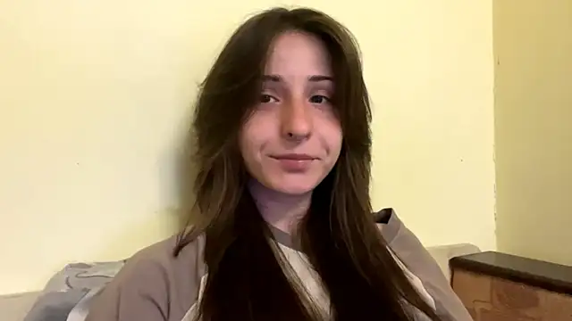 Snapshot of sakuraabloom7 chatting on 04/07/26, 04:42 sakuraabloom7 online show from 04/07/26, 04:42