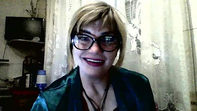 Lia Rayss online show from 03/17/26, 09:18