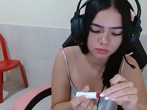 Snapshot of lina_seduce chatting on 03/19/26, 02:44 lina seduce online show from 03/19/26, 02:44