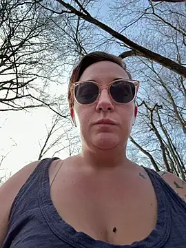 Snapshot of BSM4824 chatting on 03/31/26, 09:06 BSM4824 online show from 03/31/26, 09:06