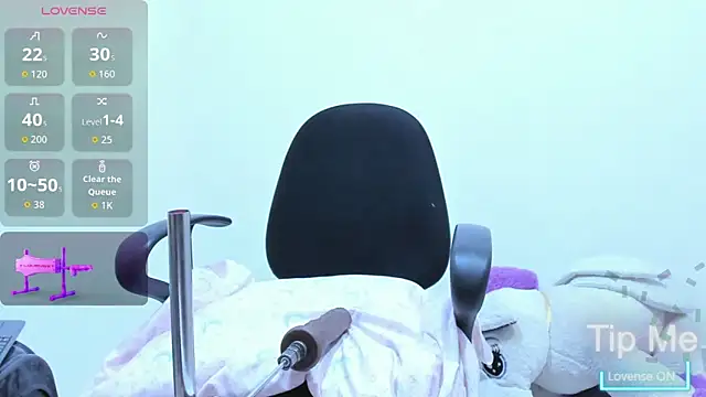 Aria Cruz  online show from 04/08/26, 09:49