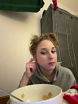 Snapshot of bimboiiii chatting on 03/23/26, 08:30 bimboiiii online show from 03/23/26, 08:30