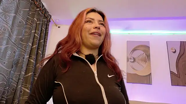 Snapshot of lil_moon1 chatting on 04/14/26, 12:10 lil moon1 online show from 04/14/26, 12:10