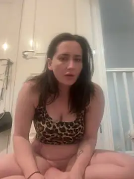 Snapshot of Siren__xxx chatting on 04/11/26, 08:18 Siren xxx online show from 04/11/26, 08:18