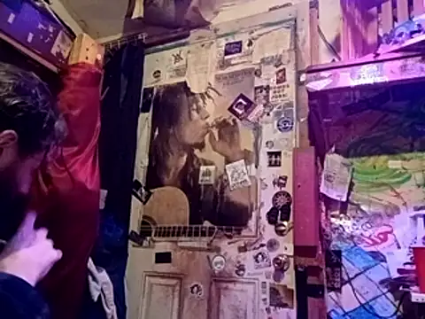 nearby causual online show from 04/08/26, 04:41