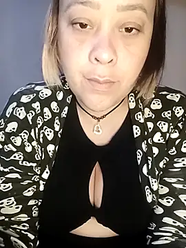 Snapshot of lua-bfly chatting on 06/01/26, 10:53 lua-bfly online show from 06/01/26, 10:53