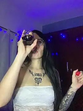 Tatii1 online show from 04/01/26, 01:41