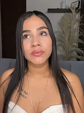 AlisonBeltran1 online show from 03/27/26, 06:55