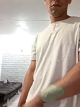 luiy1998 hot online show from 03/16/26, 02:30