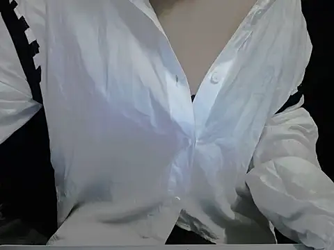 Snapshot of Enmy_24 chatting on 05/09/26, 04:10 Enmy 24 online show from 05/09/26, 04:10