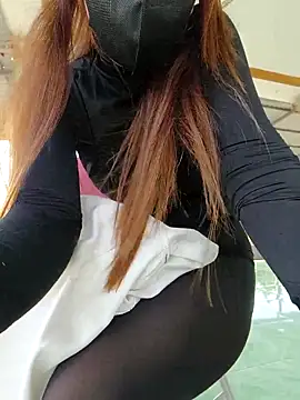 Jeen deer online show from 04/17/26, 12:46