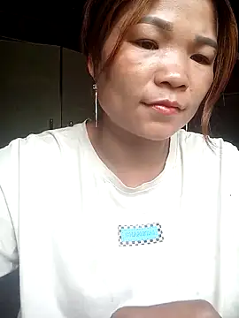 maymay121 online show from 04/17/26, 02:36