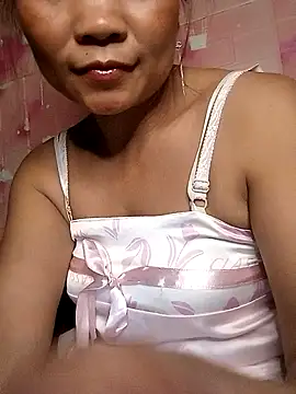 Snapshot of maymay121 chatting on 04/04/26, 02:56 maymay121 online show from 04/04/26, 02:56