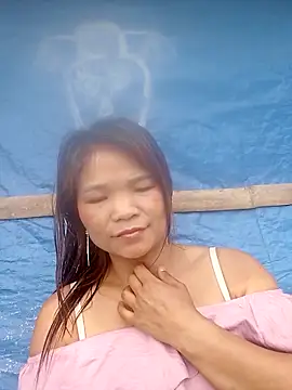 Snapshot of maymay121 chatting on 04/10/26, 01:45 maymay121 online show from 04/10/26, 01:45