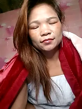 maymay121 online show from 04/28/26, 08:46