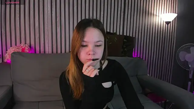 Lori Bllossom online show from 04/07/26, 01:07