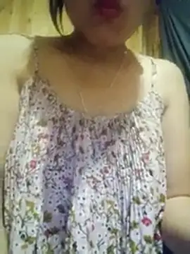 Snapshot of Abi-ni chatting on 04/10/26, 12:45 Abi-ni online show from 04/10/26, 12:45