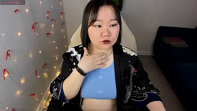 Snapshot of Tokyodreamss chatting on 04/13/26, 09:13 Tokyodreamss online show from 04/13/26, 09:13