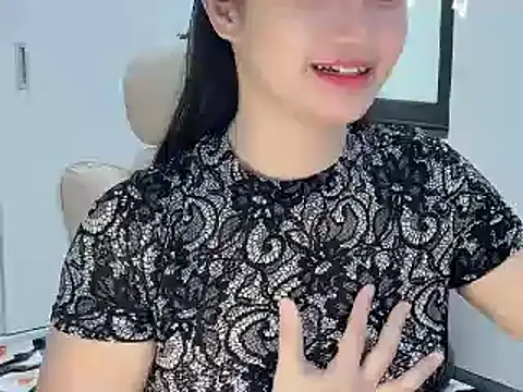 AmyLinee 1 online show from 06/03/26, 02:01