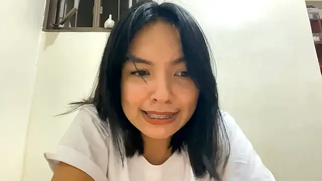 Snapshot of NoreenPierotti chatting on 04/03/26, 05:08 NoreenPierotti online show from 04/03/26, 05:08