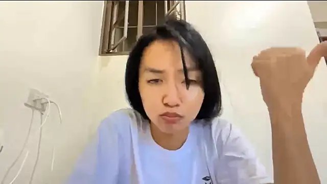 Snapshot of NoreenPierotti chatting on 03/25/26, 02:12 NoreenPierotti online show from 03/25/26, 02:12