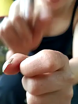 Snapshot of NIANIAKUTE chatting on 04/14/26, 02:38 NIANIAKUTE online show from 04/14/26, 02:38