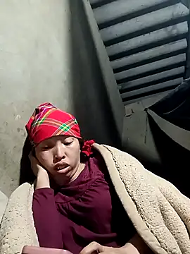 Snapshot of NIANIAKUTE chatting on 03/16/26, 02:43 NIANIAKUTE online show from 03/16/26, 02:43