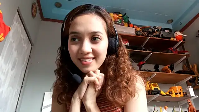 Snapshot of OlimpiaChapdelaine chatting on 03/22/26, 02:37 OlimpiaChapdelaine online show from 03/22/26, 02:37