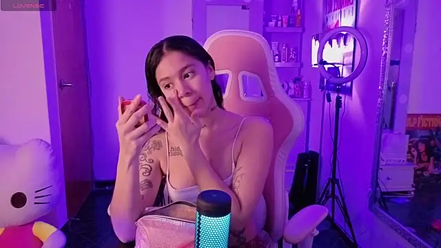 Oliviasims online show from 04/25/26, 10:29