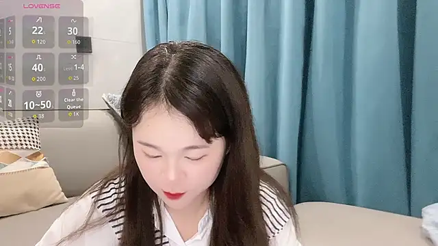 Snapshot of Tingting-Love chatting on 04/13/26, 05:33 Tingting-Love online show from 04/13/26, 05:33