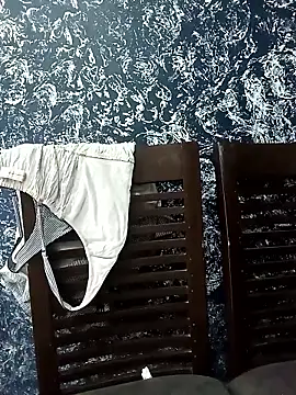 Candyy crushh online show from 04/10/26, 07:48