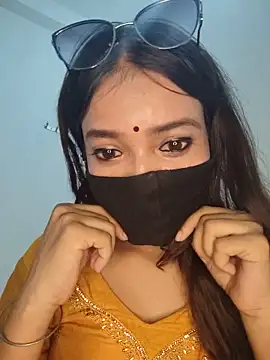 Candyy crushh online show from 06/22/26, 08:17