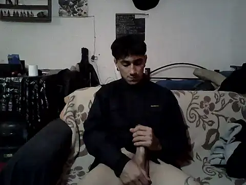 Snapshot of gsuszx chatting on 05/29/26, 04:40 gsuszx online show from 05/29/26, 04:40