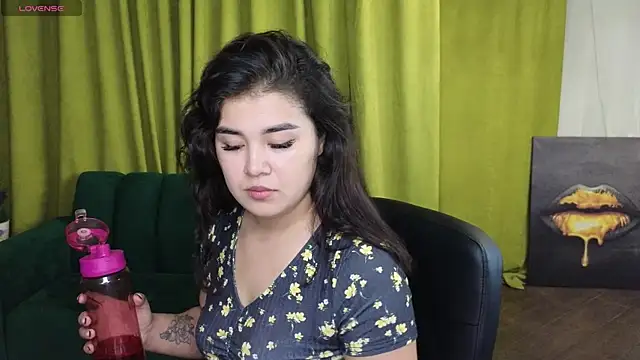 AlicaMayer online show from 03/26/26, 06:50