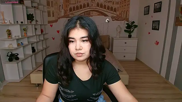 AlicaMayer online show from 03/23/26, 12:27