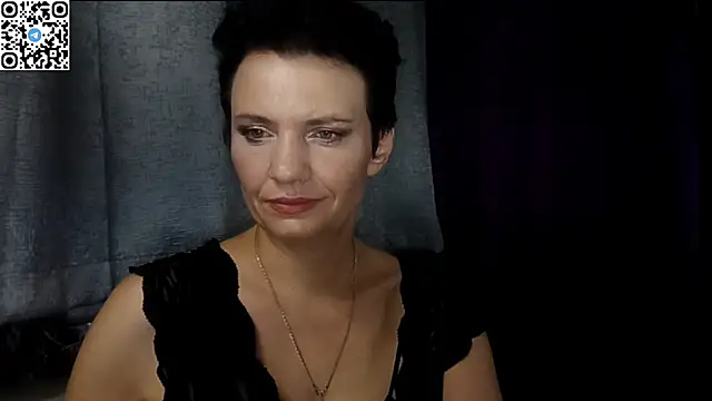 HotMamaQueen234 online show from 06/25/26, 12:08
