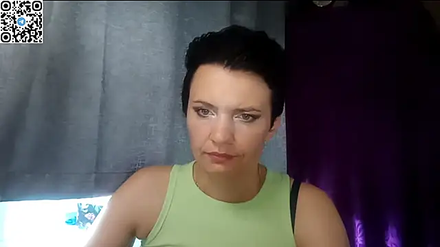 HotMamaQueen234 online show from 06/12/26, 12:36