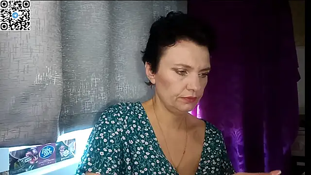 HotMamaQueen234 online show from 06/25/26, 11:48