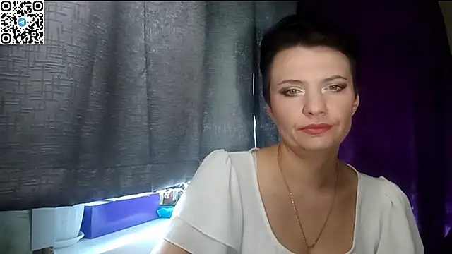 HotMamaQueen234 online show from 06/02/26, 10:48