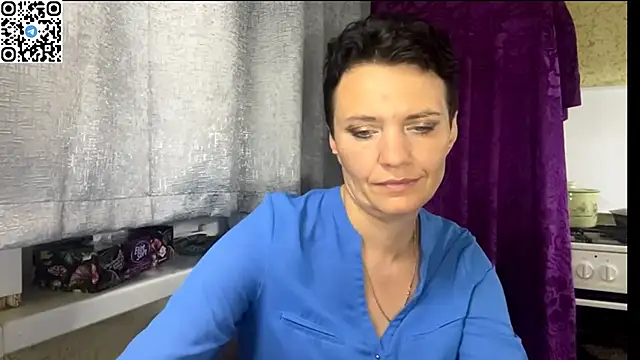HotMamaQueen234 online show from 06/28/26, 12:28
