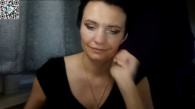 HotMamaQueen234 online show from 06/13/26, 12:52
