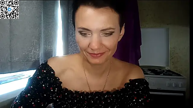 HotMamaQueen234 online show from 07/03/26, 12:00