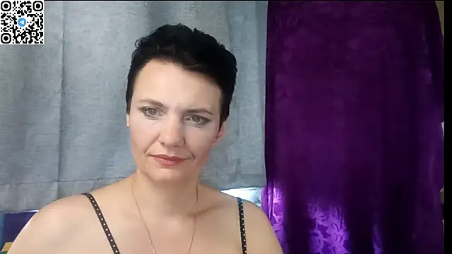 HotMamaQueen234 online show from 07/13/26, 11:53