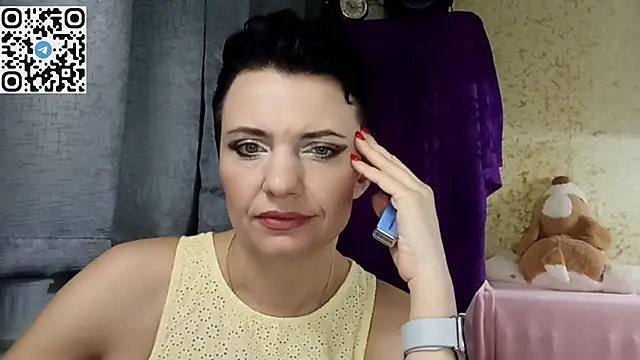 HotMamaQueen234 online show from 03/31/26, 07:16