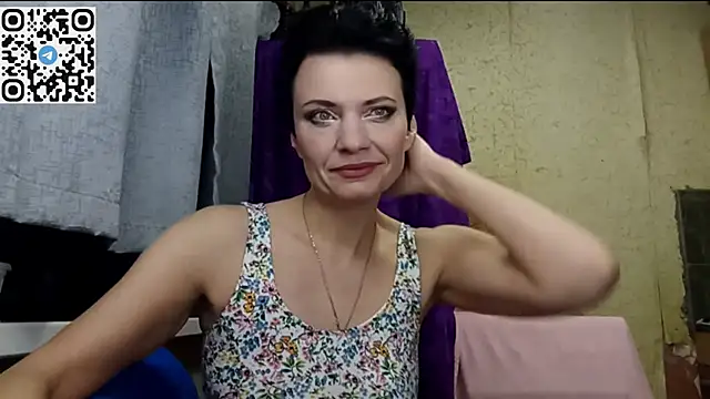 HotMamaQueen234 online show from 03/21/26, 09:19