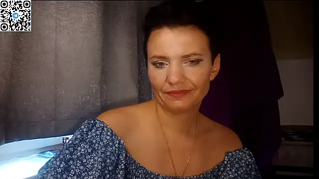 HotMamaQueen234 online show from 07/01/26, 11:54