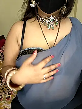 Snapshot of Miss_roohi chatting on 04/20/26, 05:54 Miss roohi online show from 04/20/26, 05:54